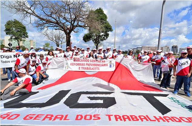 Brasília virou um campo de batalha
